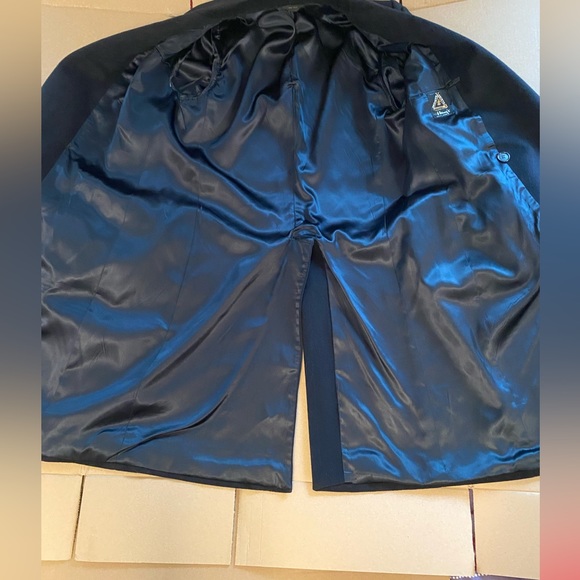 Here is a navy blue trench coat from Henry’s Wichita, KS - Picture 4 of 5